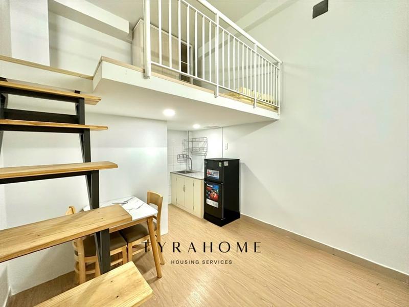 PHÒNG FULLY FURNISHED WITH WINDOW