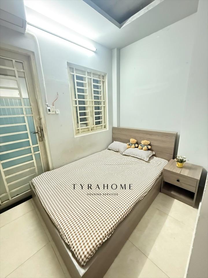 PHÒNG FULLY FURNISHED WITH BALCONY