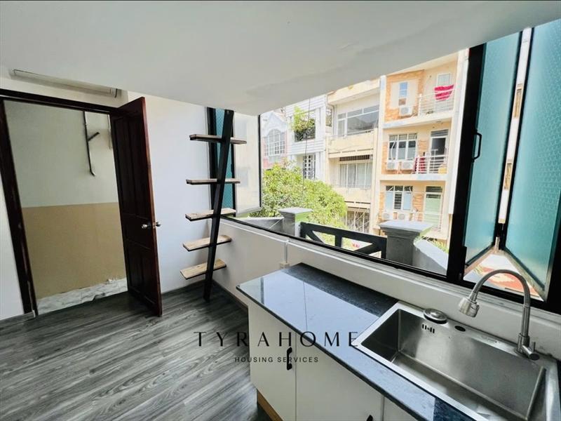 PHÒNG FULLY FURNISHED WITH WINDOW