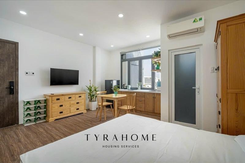 SERVICED APARTMENT FULLY FURNISHED WITH WINDOW