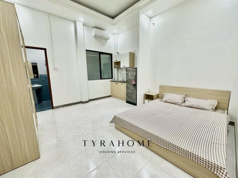 PHÒNG FULLY FURNISHED WITH WINDOW