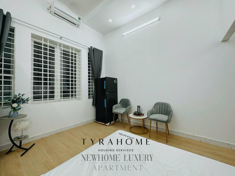 PHÒNG FULLY FURNISHED WITH WINDOW
