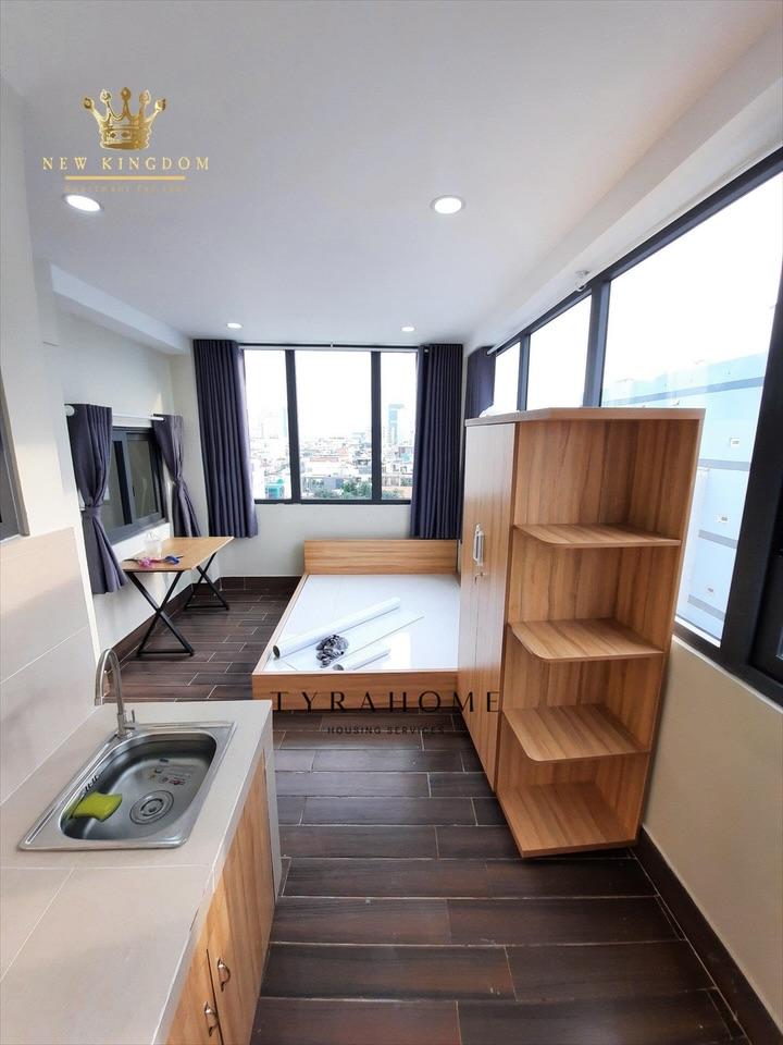 PHÒNG FULLY FURNISHED WITH WINDOW