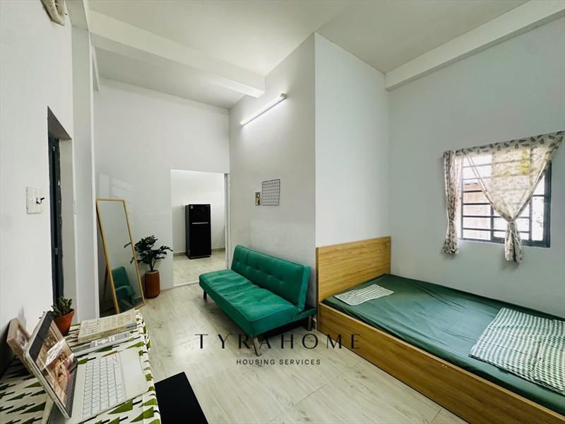 PHÒNG FULL NỘI THẤT CÓ CỬA SỔ
