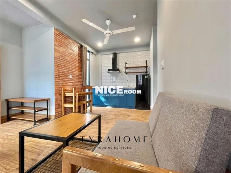 CĂN HỘ DỊCH VỤ FULL NỘI THẤT CÓ CỬA SỔ