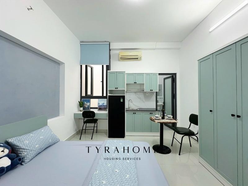 PHÒNG FULLY FURNISHED WITH WINDOW