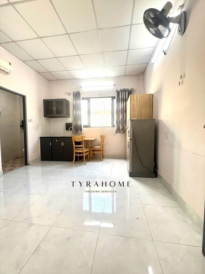 PHÒNG FULL NỘI THẤT CÓ CỬA SỔ