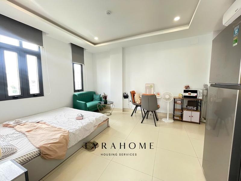 SERVICED APARTMENT FULLY FURNISHED WITH WINDOW