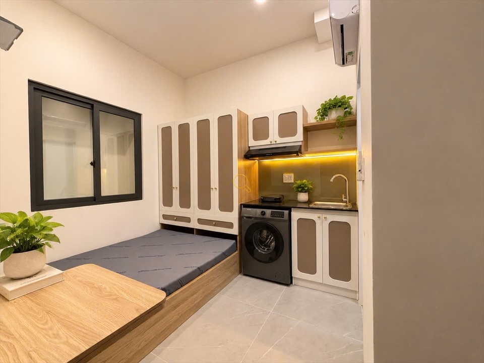 PHÒNG FULL NỘI THẤT MÁY GIẶT RIÊNG CÓ CỬA SỔ