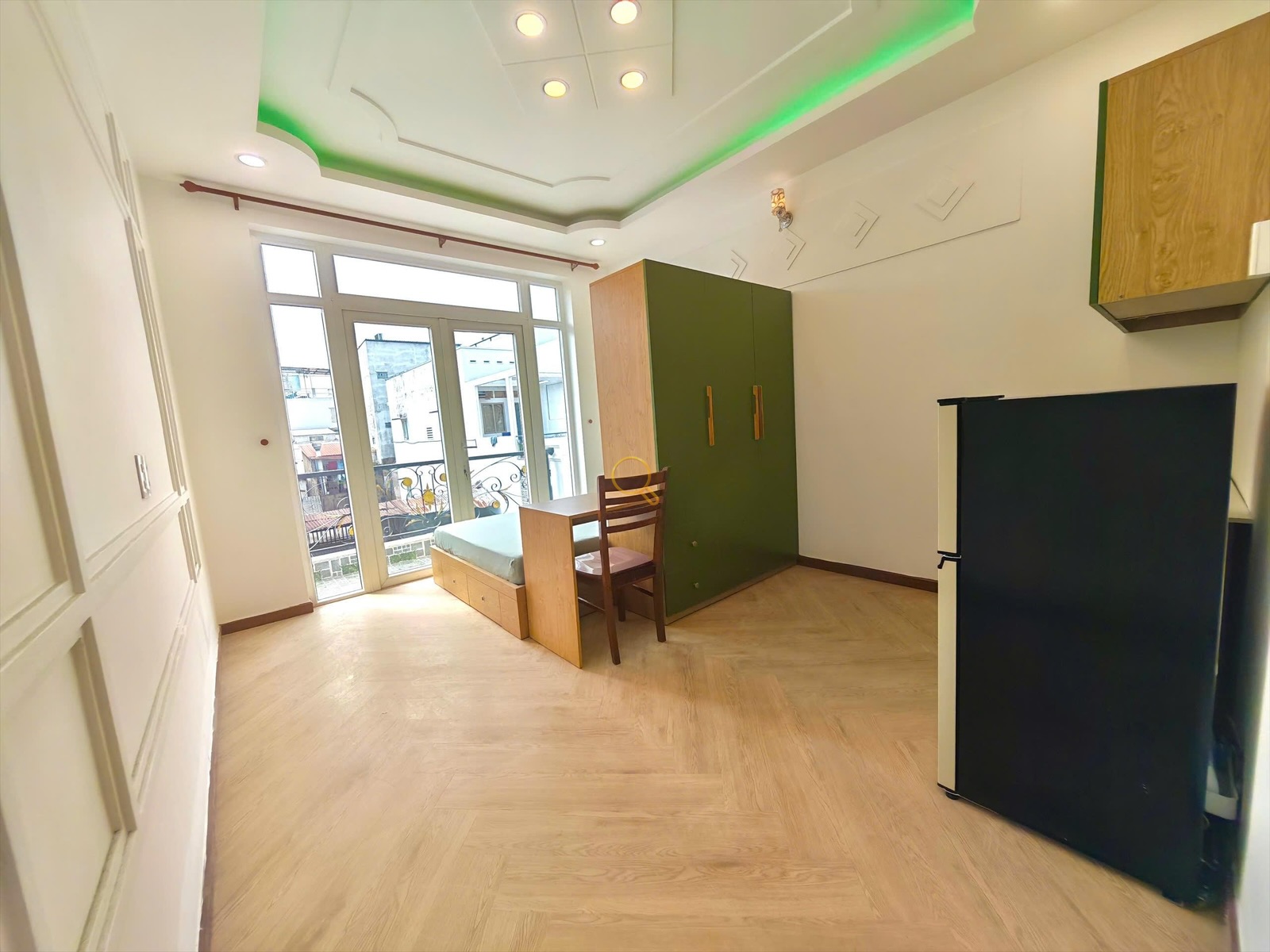 PHÒNG FULLY FURNISHED WITH BALCONY