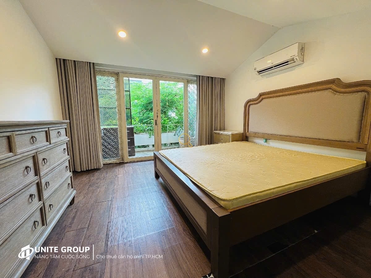 SERVICED APARTMENT FULLY FURNISHED WITH BALCONY