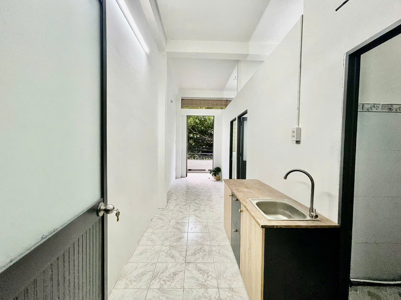 2 BEDROOMS BALCONY NGAY VHU