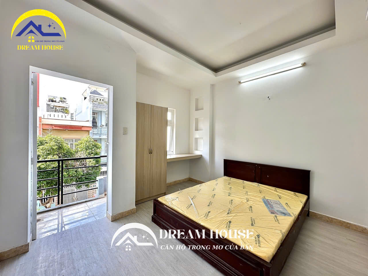 STUDIO BALCONY MỚI XÂY NEAR VHU AND HUIT, HIU
